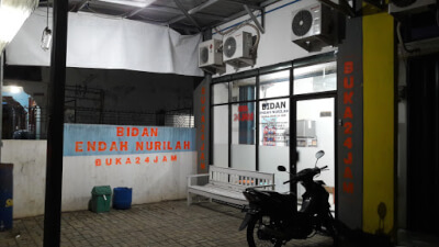 Bidan Shelly Marsella