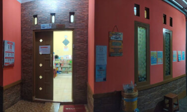 Bidan Risye Sri Yunita